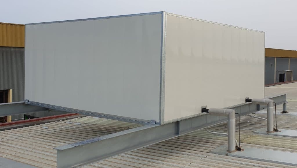 Acoustic enclosure on rooftop plant equipment