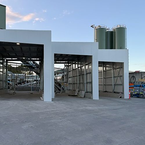 Large multi-bay Sonic acoustic enclosure with open equipment access