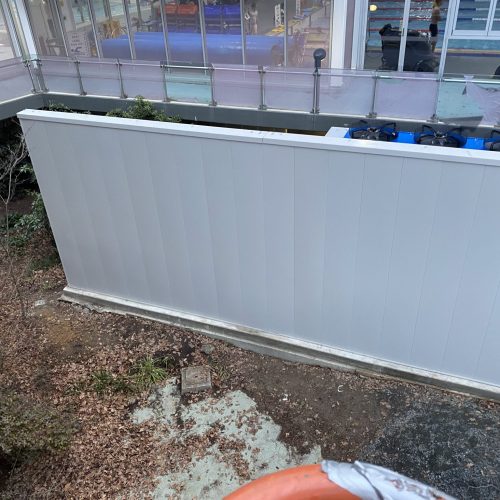 Sonic System acoustic modular panel wall beside outdoor plant equipment at Launceston Aquatic Centre